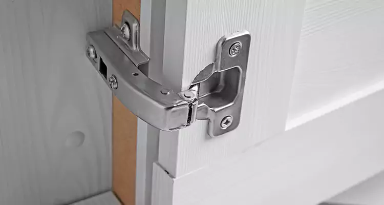 Shower Door Hinge Replacement in Wesley Chapel, FL