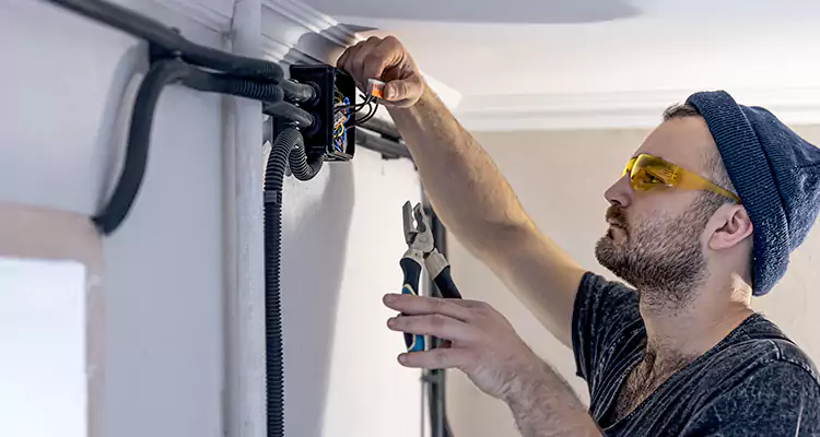 Garage Door Opener Cable Repair in Wesley Chapel, FL