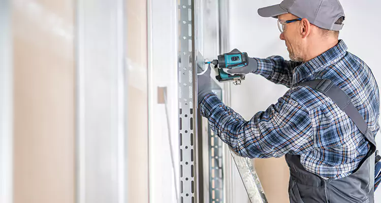 Sliding Door Latch Hardware Repair in Wesley Chapel, FL