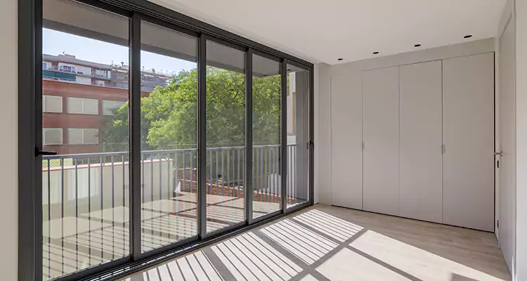 Balcony Sliding Glass Doors in Wesley Chapel, FL