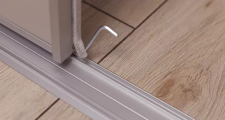 Squeaky Sliding Door Repair in Wesley Chapel, FL